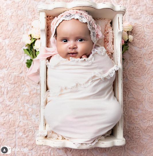 Lace Bonnet